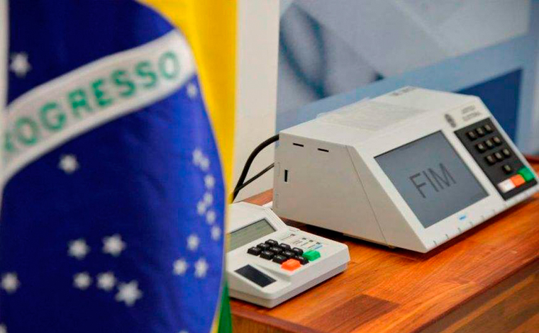 Foto: Ilustrativa - O Tribunal Superior Eleitoral (TSE) tem defendido o adiamento como medida para minimizar o risco de contÃ¡gio da doenÃ§a, mas desde que seja ainda para este ano