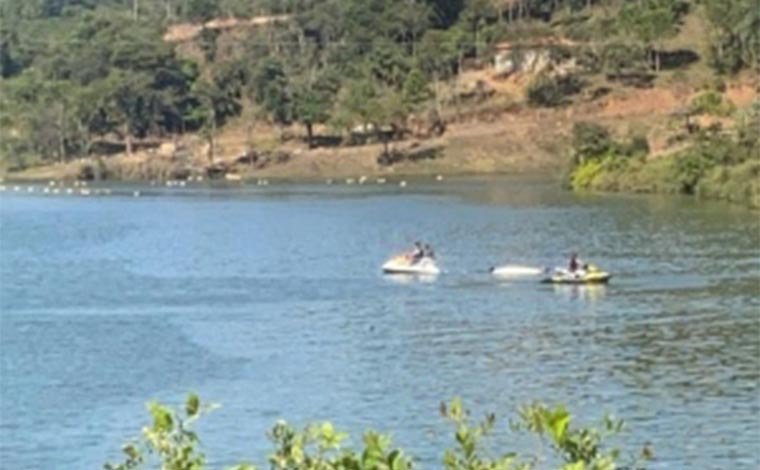 Jovem tem parte de couro cabeludo arrancado em passeio de jet ski em Mariana