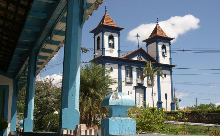 Corpo de mulher é encontrado próximo à Catedral de Santo Antônio em Sete Lagoas