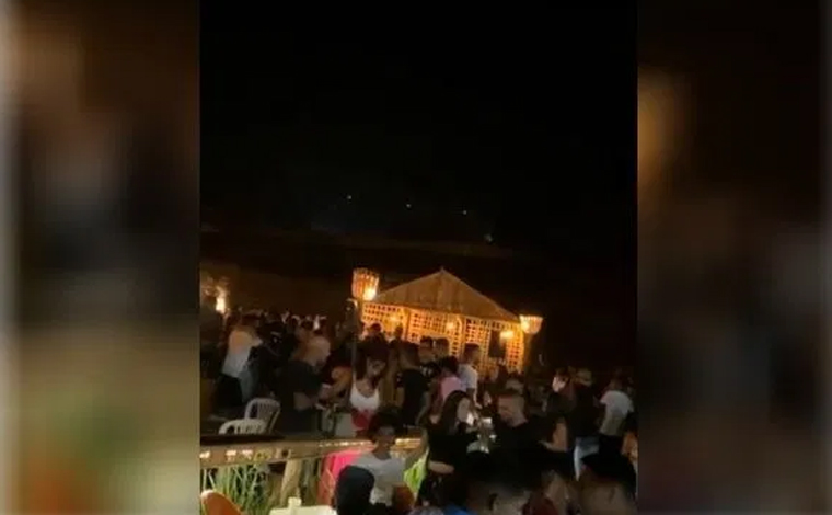 Festa com cerca de 600 pessoas é encerrada com chegada de fiscalização em bar de Sete Lagoas