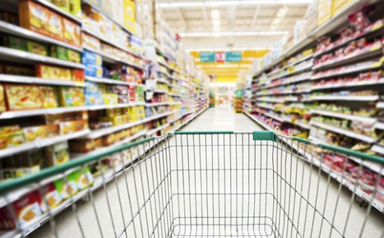 Produtos da cesta básica tem variações de preços e sobem até 60% em supermercados