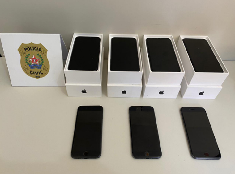 Foto: DivulgaÃ§Ã£o/PCMG - Dos oito celulares indevidamente apropriados pela servidora, sete foram recuperados, os quais foram restituÃ­dos para o municÃ­pio. Esses aparelhos estÃ£o avaliados em aproximadamente R$ 23 mil