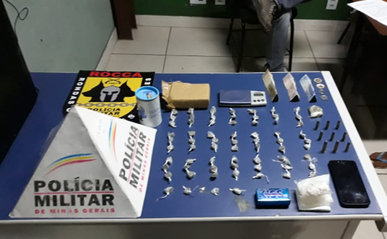 Após ser preso por tráfico de drogas, homem tenta subornar policiais em Sete Lagoas  