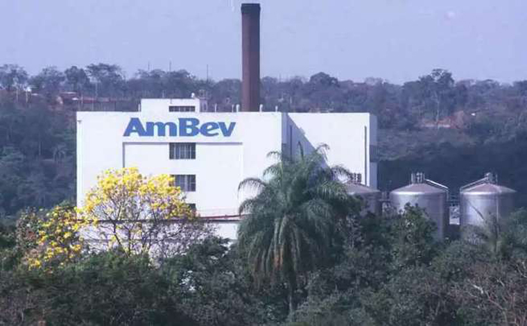 Explosão em tanque de cerveja da fábrica Ambev de Juatuba assusta funcionários 