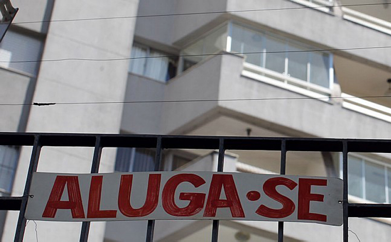 Contrato de aluguel sofrerá reajuste e valor pode ser 7,6 vezes maior que aumento do salário mínimo