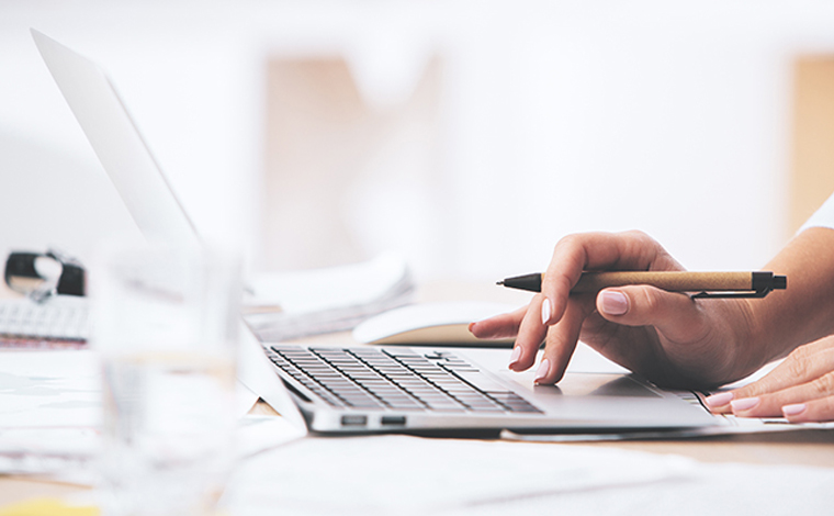 Foto: ReproduÃ§Ã£o - Como prÃ©-requisito, a empresa pede curso superior em andamento em AdministraÃ§Ã£o, GestÃ£o Comercial, LogÃ­stica, ou Ã¡reas a fins. NecessÃ¡rio conhecimento e habilidade com Excel