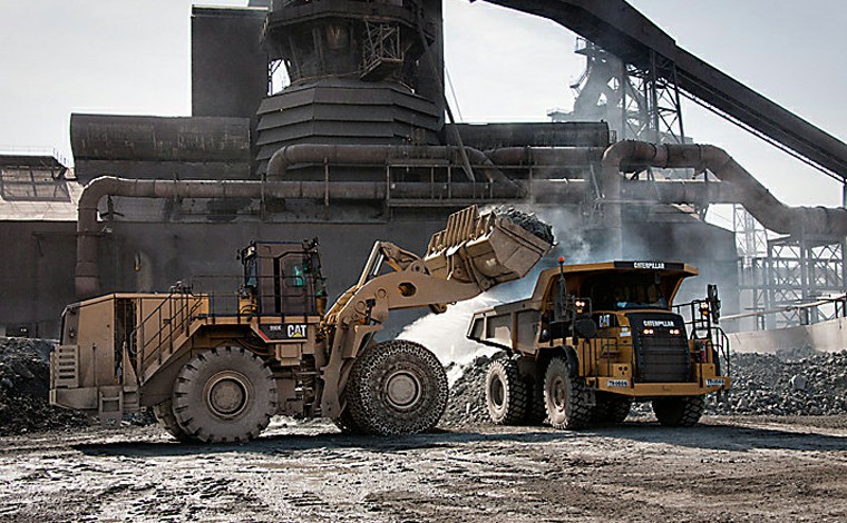 Siderúrgica de Sete Lagoas oferece vaga de emprego para Operador de Pá Carregadeira