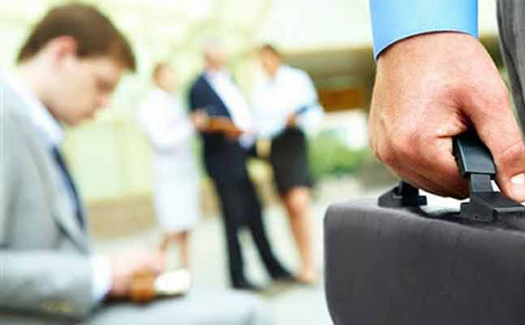 Foto: ReproduÃ§Ã£o - Como prÃ©-requisito, a empresa pede experiÃªncia no cargo, Ensino MÃ©dio Completo e conhecimento intermediÃ¡rio no Pacote Office. DesejÃ¡vel experiÃªncia no segmento clÃ­nico odontolÃ³gico