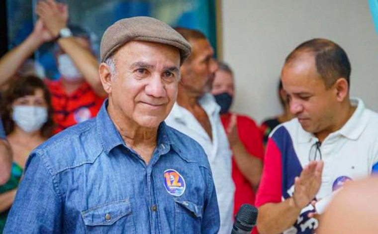 Foto: ReproduÃ§Ã£o - Durante os dias em que esteve hospitalizado, o estado de saÃºde do polÃ­tico era estÃ¡vel, porÃ©m, no domingo ele apresentou uma piora, com sÃ©rias dificuldades para respirar, sendo obrigado a utilizar a ventilaÃ§Ã£o mecÃ¢nica