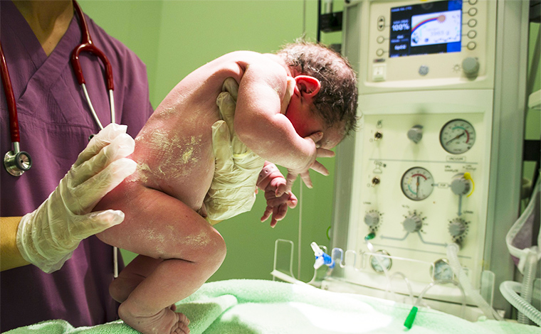 Unicef estima que nasceram no primeiro dia de 2021 mais de 370 mil crianças no planeta