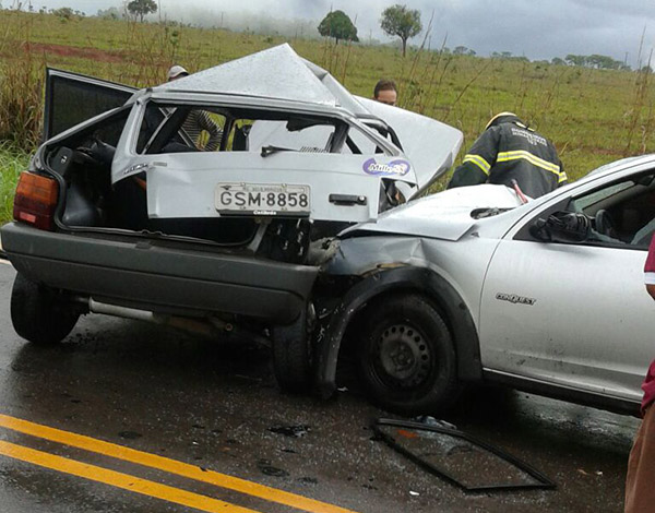 Colisão deixa três feridos em estrada que liga Funilândia a Prudente de Morais