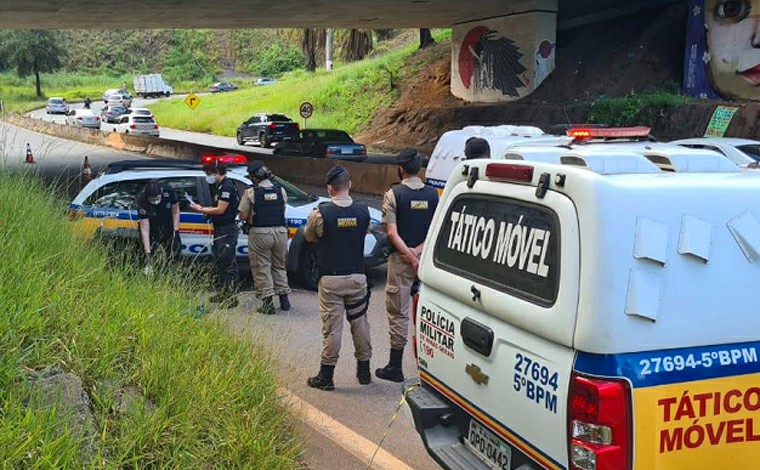 Corpo de criança é encontrado debaixo de viaduto às margens da BR-040