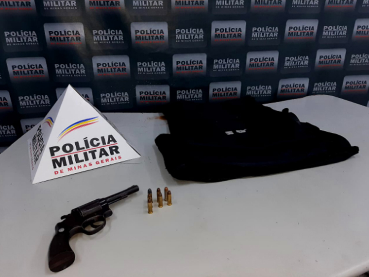 Jovem é preso por porte ilegal de arma de fogo no bairro Orozimbo Macedo em Sete Lagoas