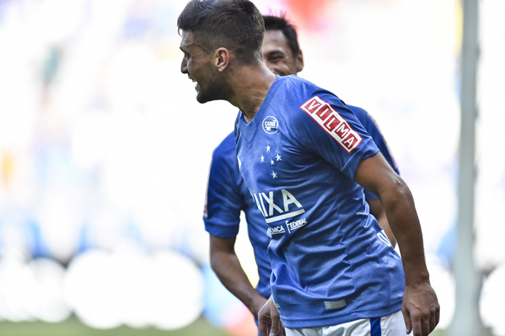 Cruzeiro vacila contra o Santos e dá adeus ao Z6 do Brasileirão