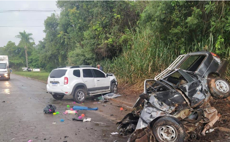 Cinco pessoas morrem após motorista embriagado provocar acidente de trânsito na MG-431