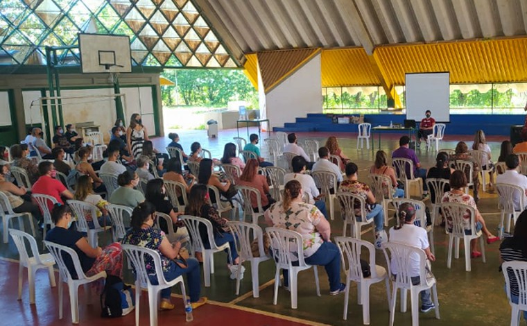 Foto: DivulgaÃ§Ã£o/PMSL - A capacitaÃ§Ã£o tambÃ©m tem como objetivo ressaltar os pontos fortes de toda a equipe, alÃ©m de buscar melhorias nos pontos falhos para a construÃ§Ã£o de um trabalho eficaz. O evento contarÃ¡ com palestras e dinÃ¢micas 