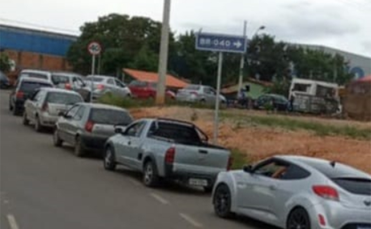 Foto: Redes Sociais - A promessa feita aos tanqueiros Ã© de que na prÃ³xima semana serÃ¡ marcada outra reuniÃ£o para que o Executivo estadual e o sindicato sigam negociando