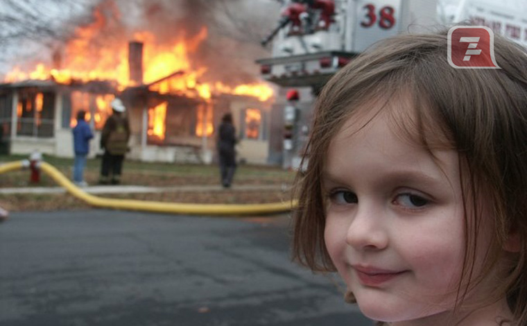 A história por trás do meme da menina em frente a incêndio que foi vendido por mais de R$2,7 milhões