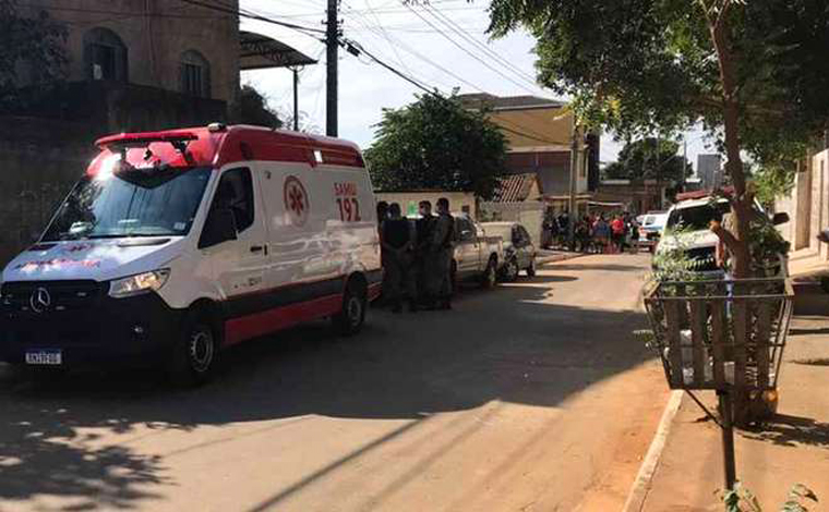 Ex-militar tem surto psicótico e tenta ‘ressuscitar’ irmão morto há 48h em Minas Gerais