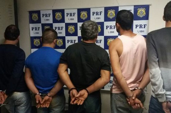 PRF prende cinco pessoas por porte ilegal de arma de fogo